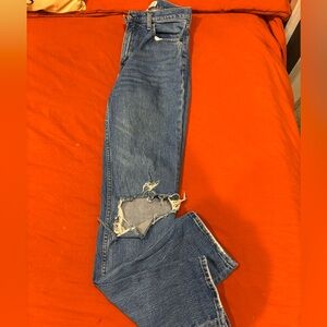Abercrombie & Fitch Ultra High Rise Straight Jean